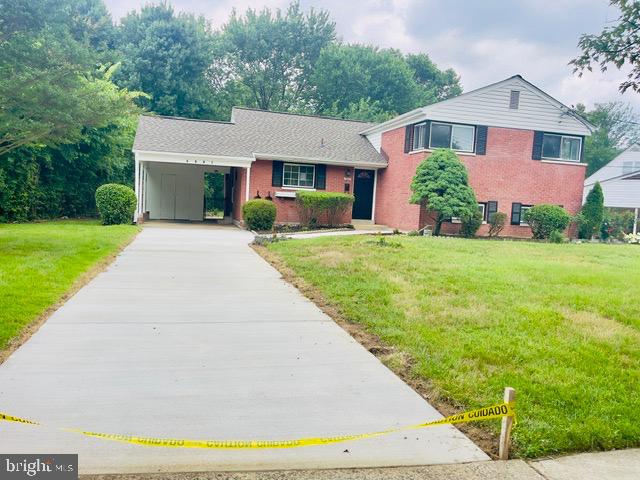 LYNBROOK - Residential