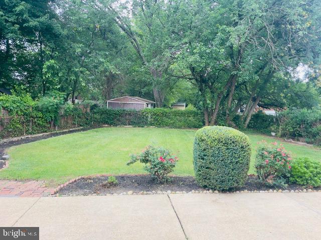 LYNBROOK - Residential