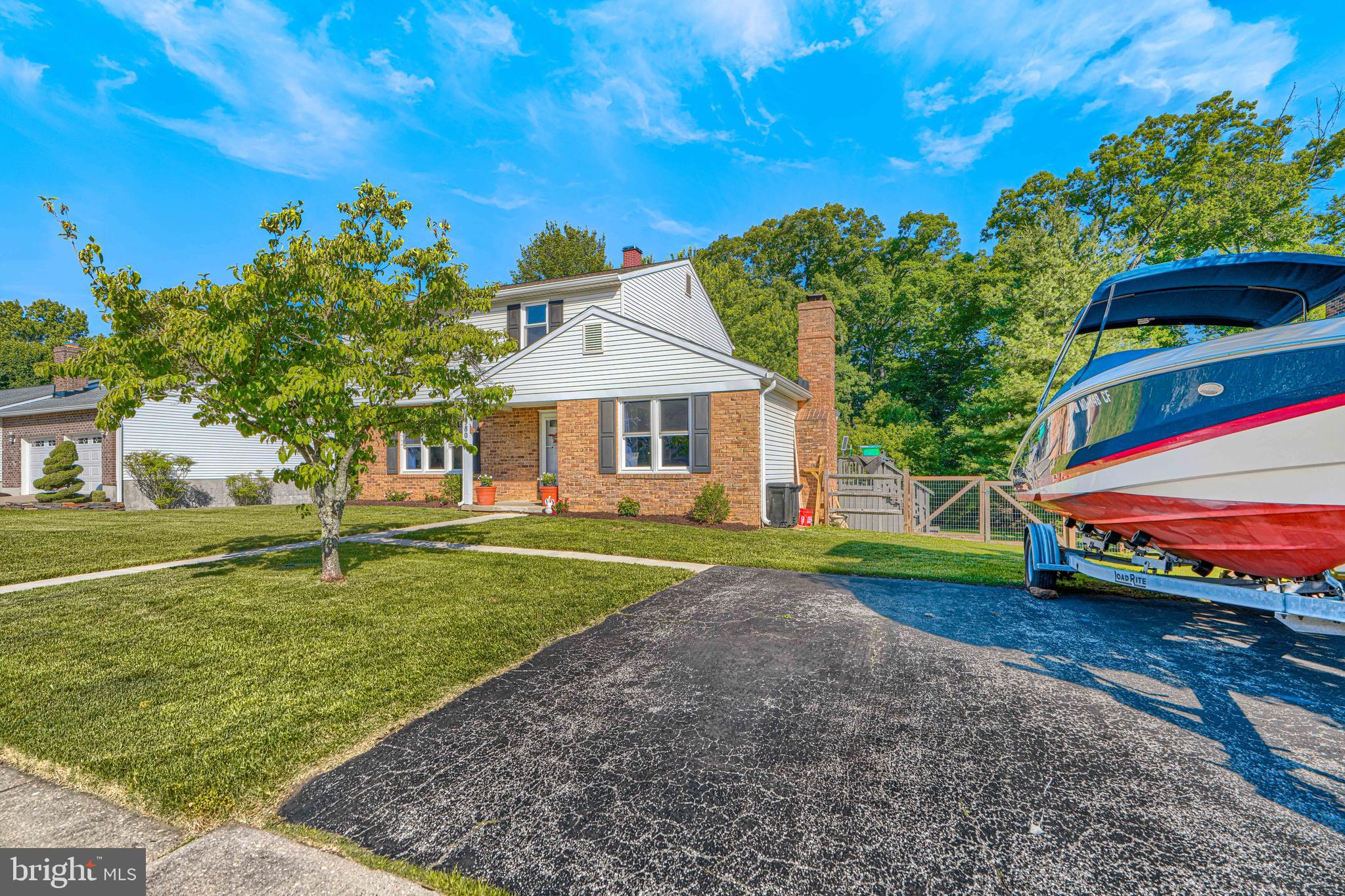 PERRY HALL - Residential