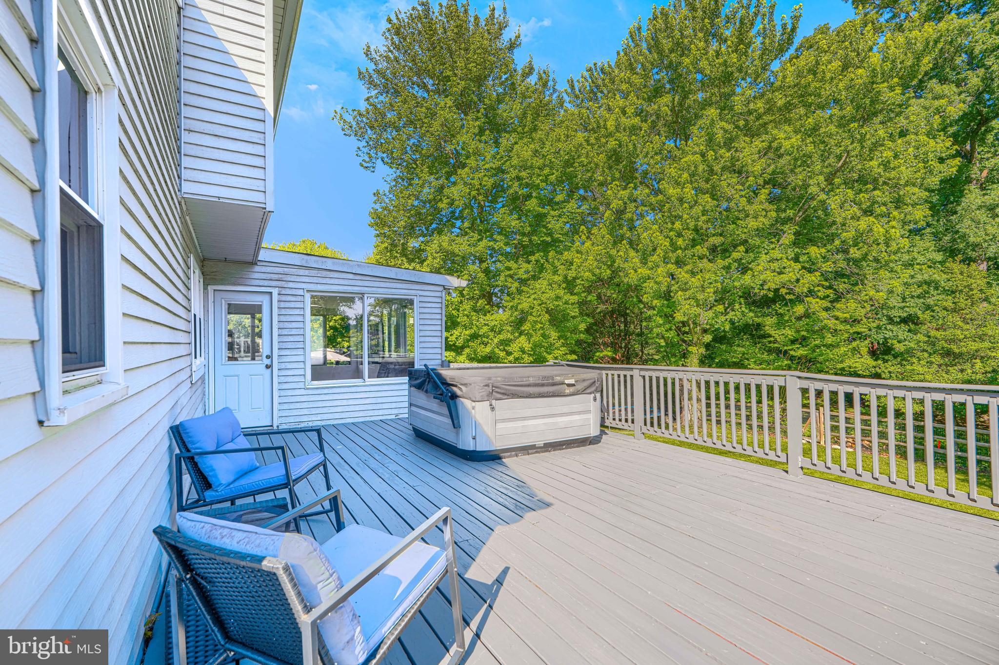 PERRY HALL - Residential