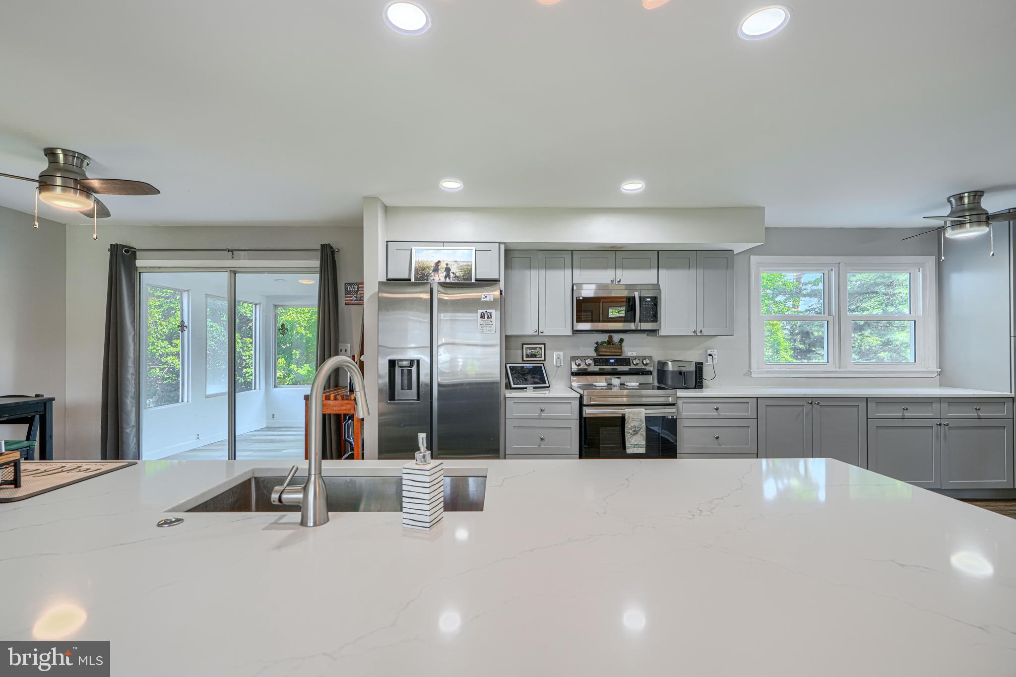 PERRY HALL - Residential