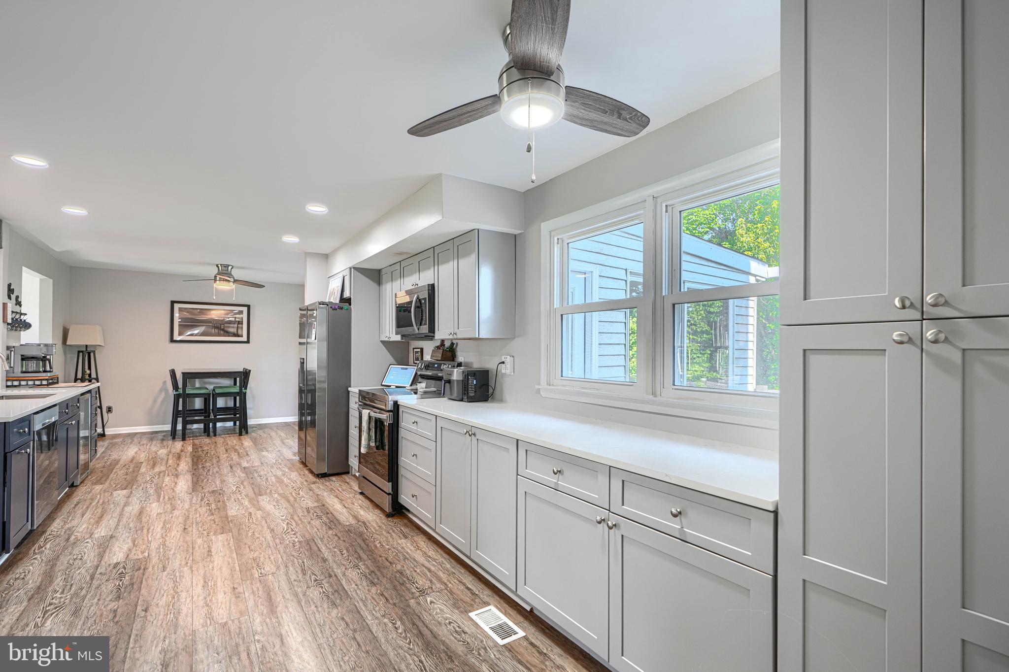 PERRY HALL - Residential
