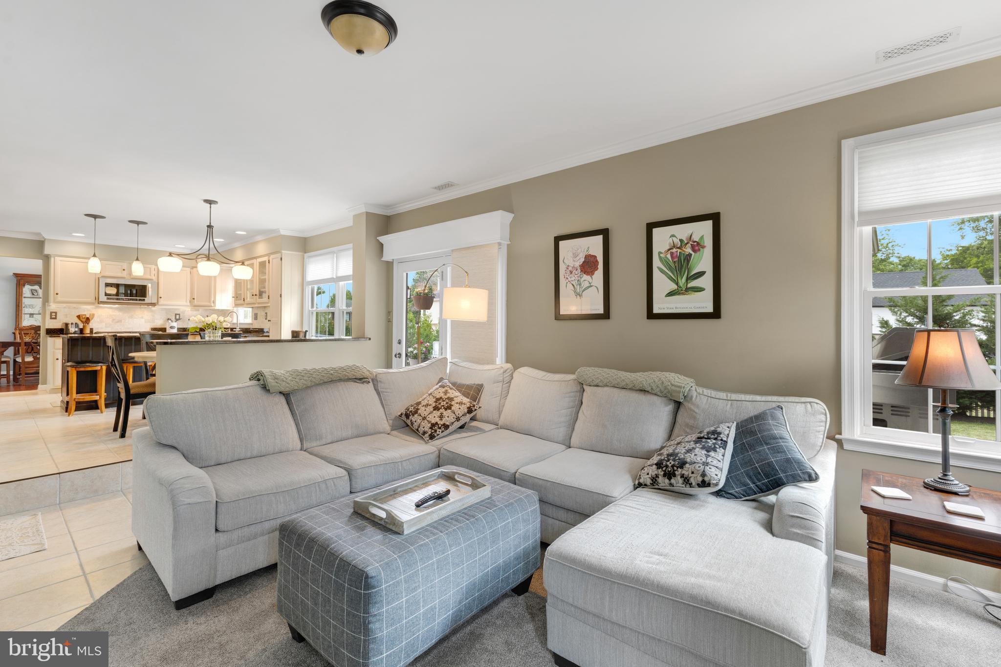 LAUREL OAKS - Residential