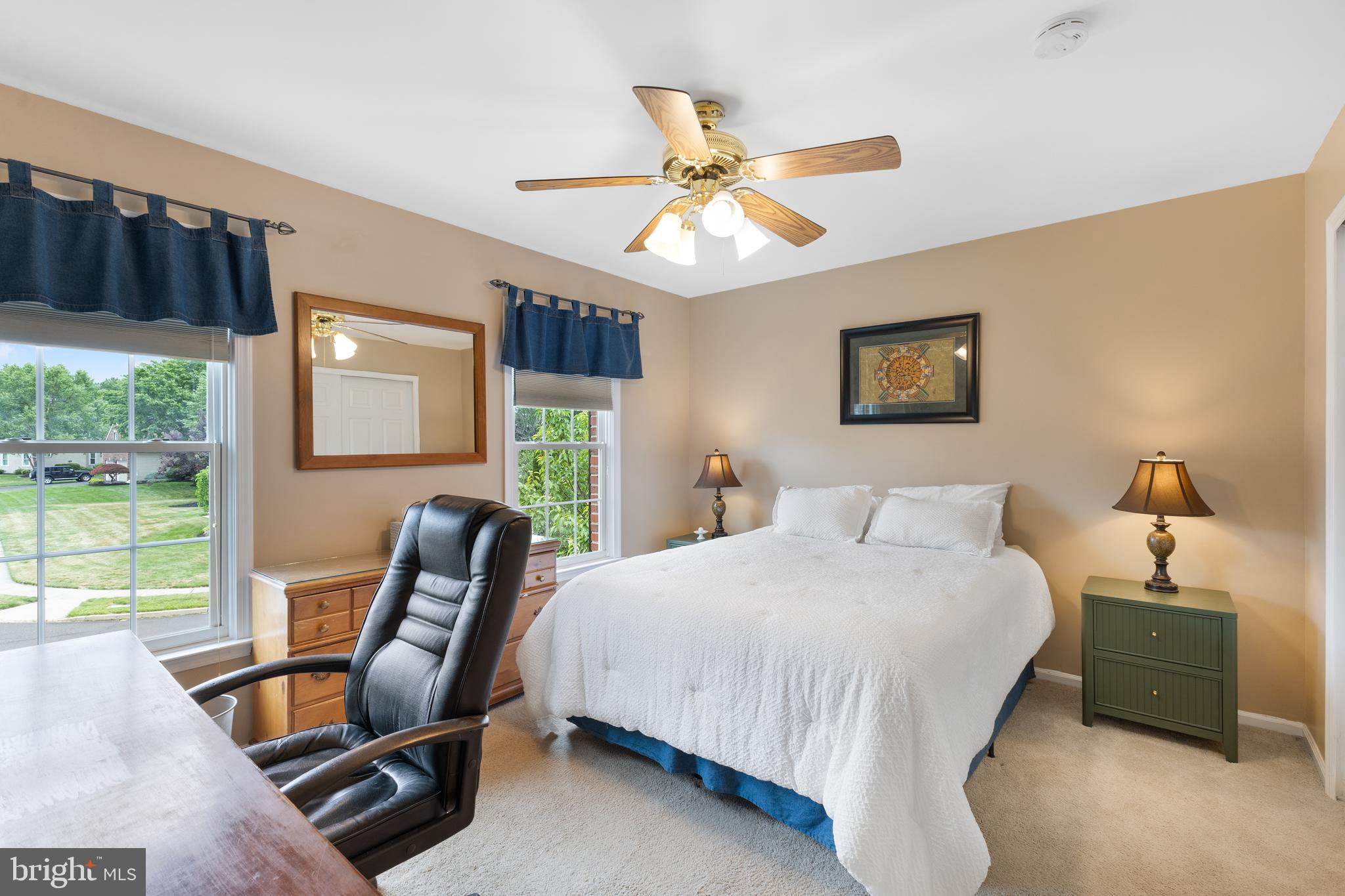 LAUREL OAKS - Residential