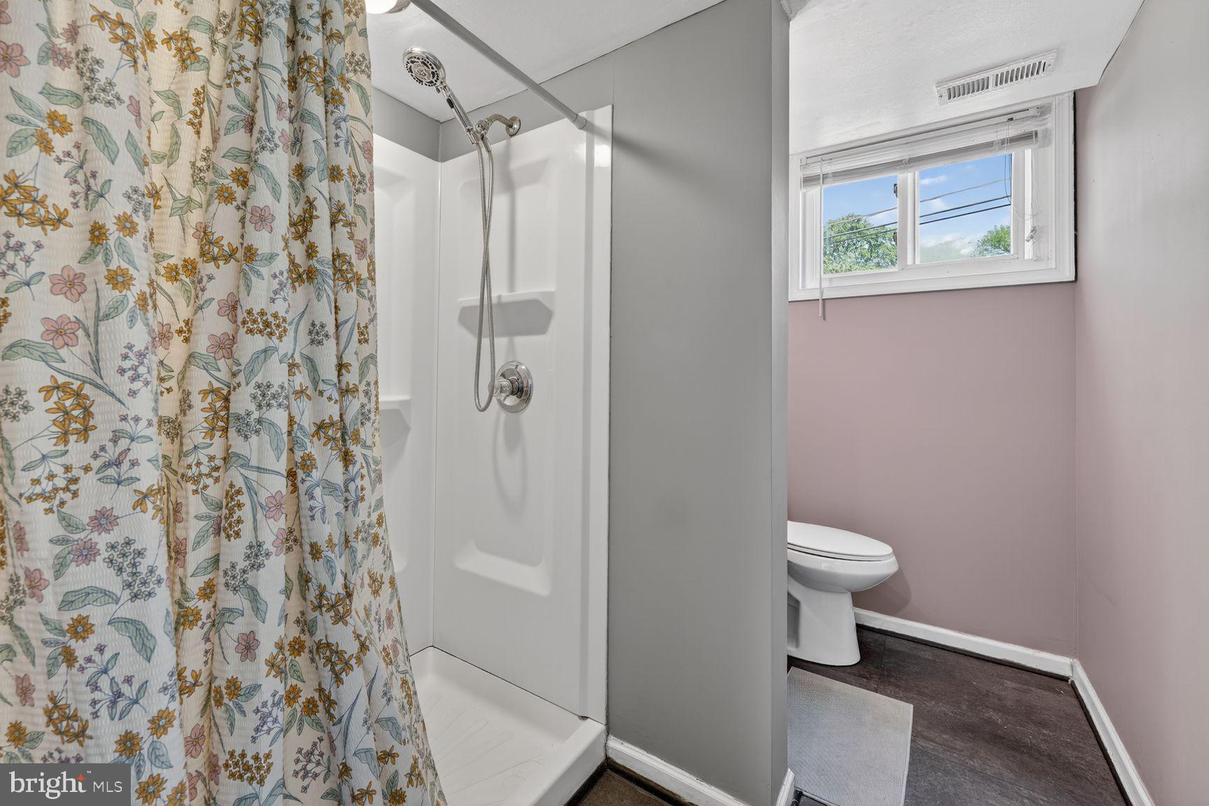 FOREST KNOLLS - Residential