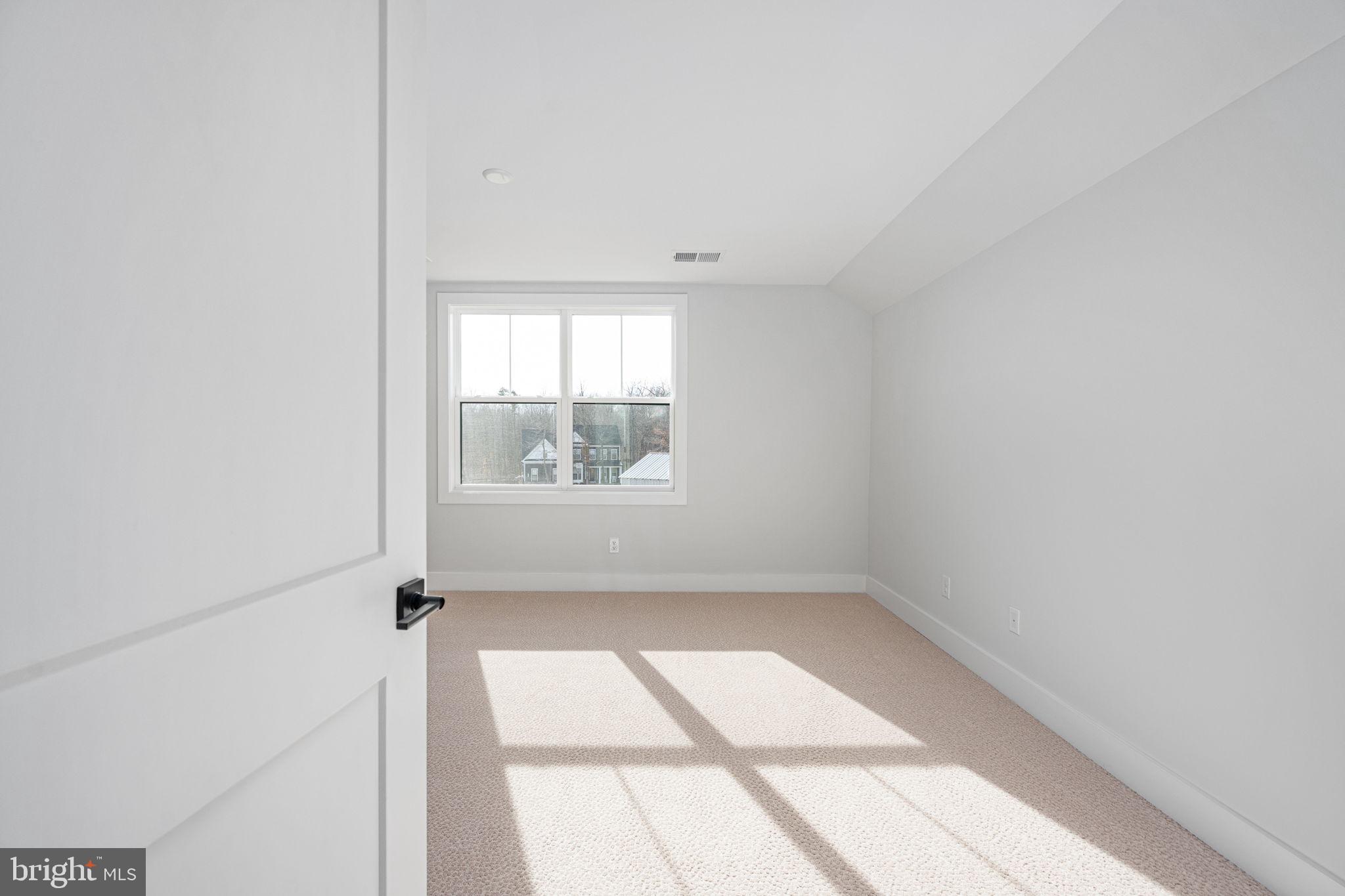 HUNTING RUN ESTATES - Residential