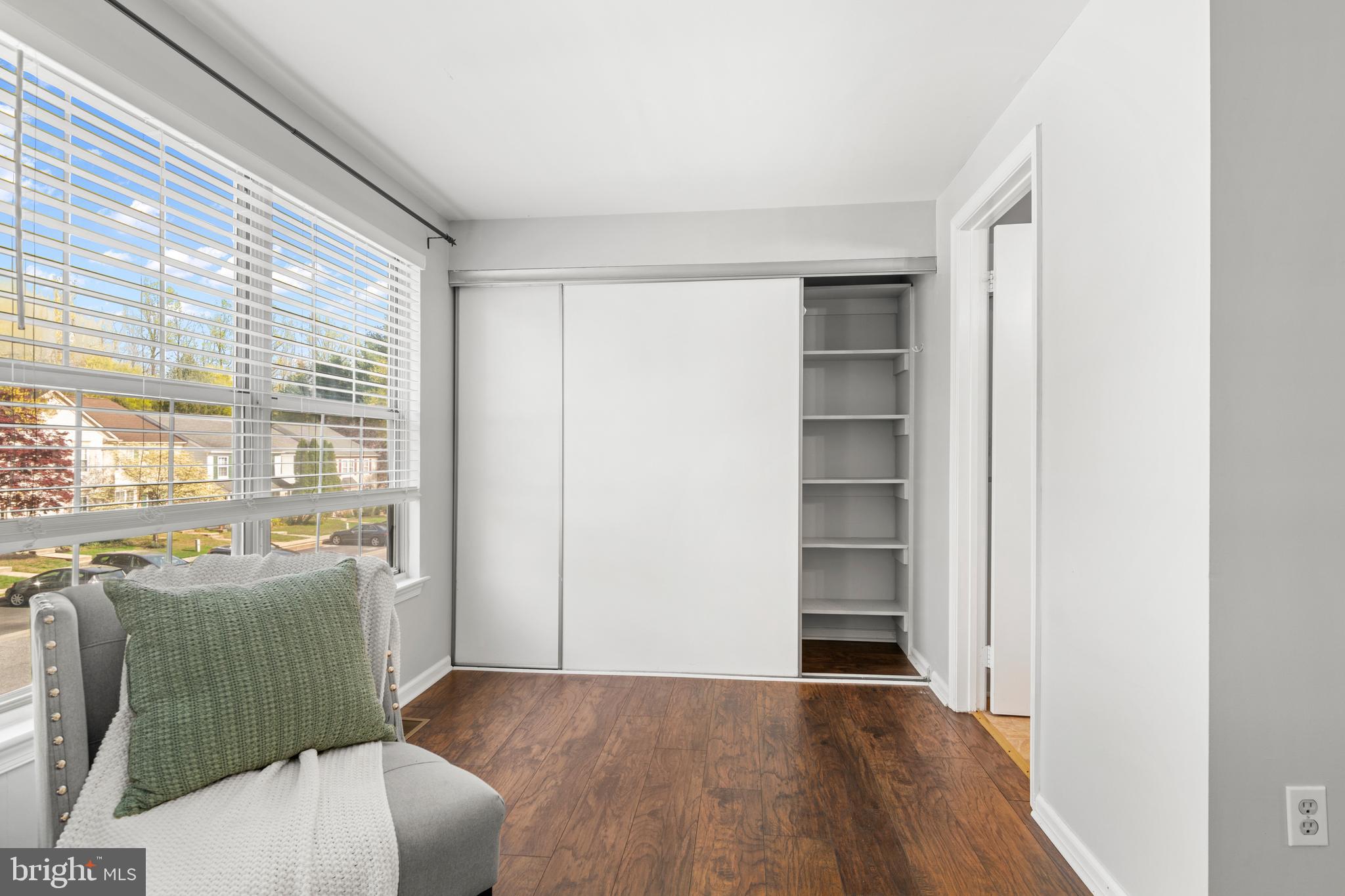 PADONIA COMPLEX - Residential