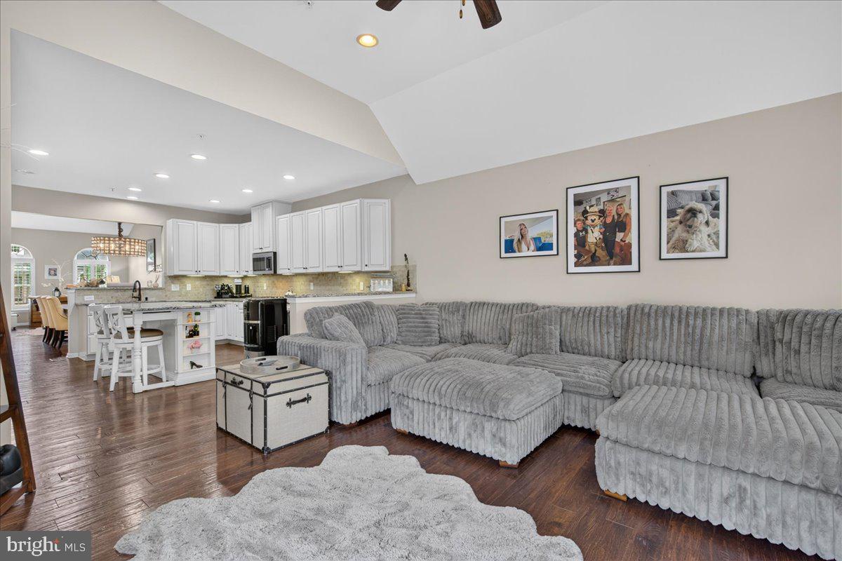 RED FOX FARMS - Residential