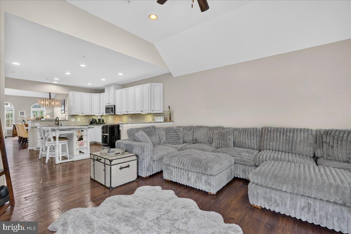 RED FOX FARMS - Residential