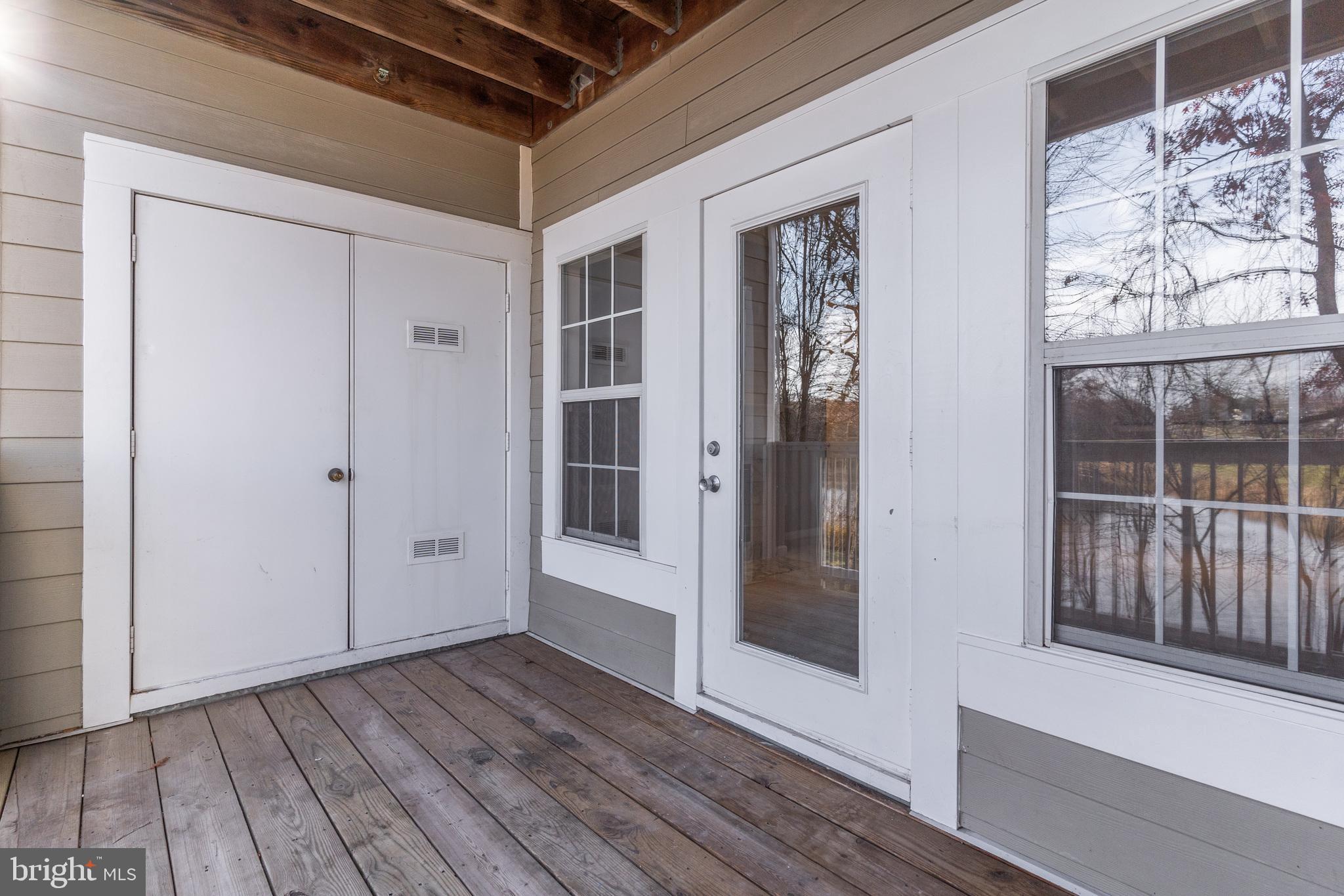 EDGEWATER AT TOWN CENTER - Residential