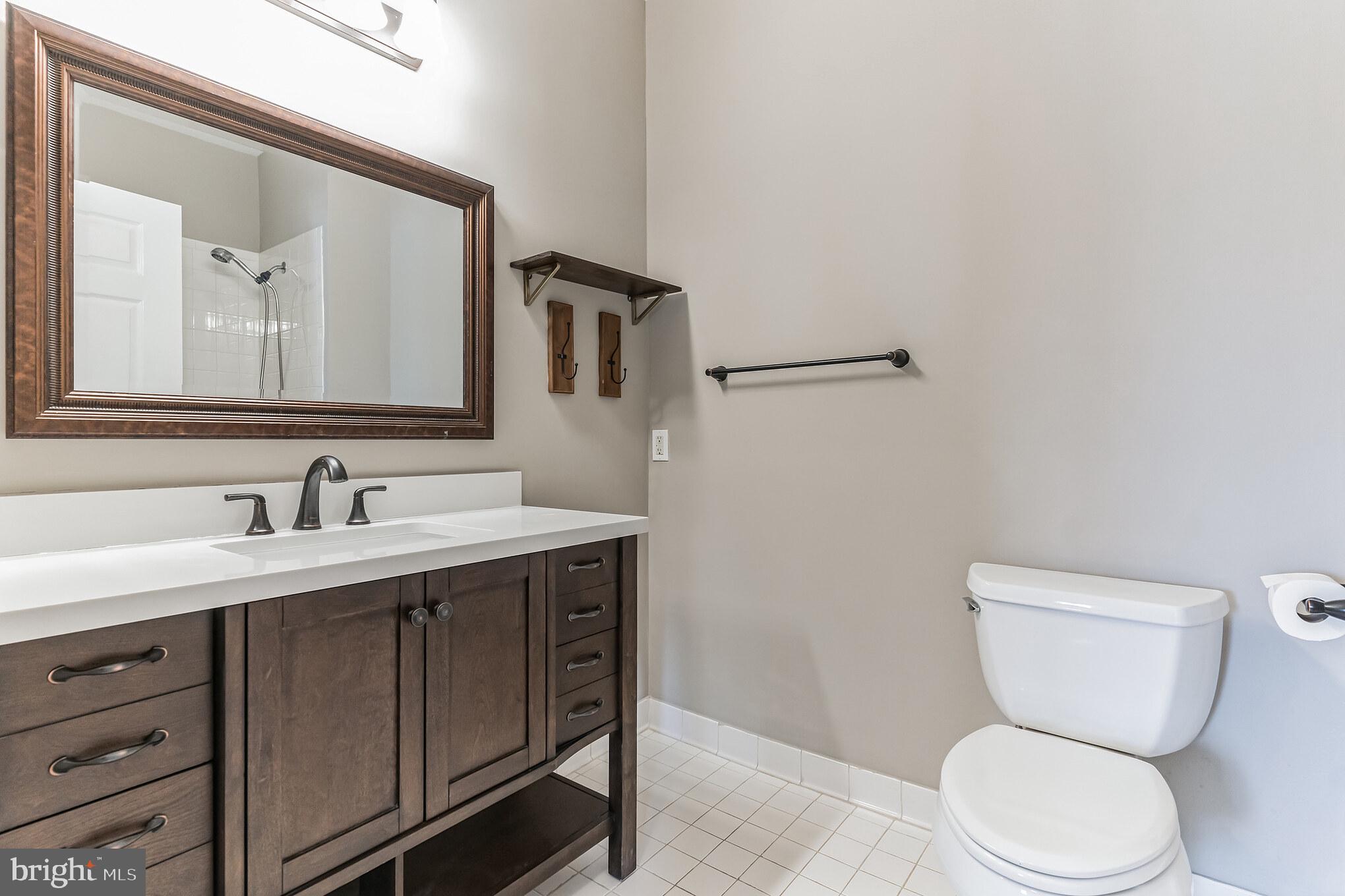 EDGEWATER AT TOWN CENTER - Residential