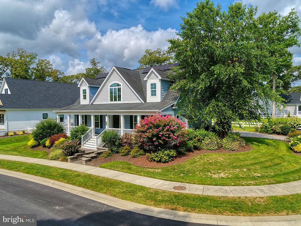 BAYWOOD - Residential