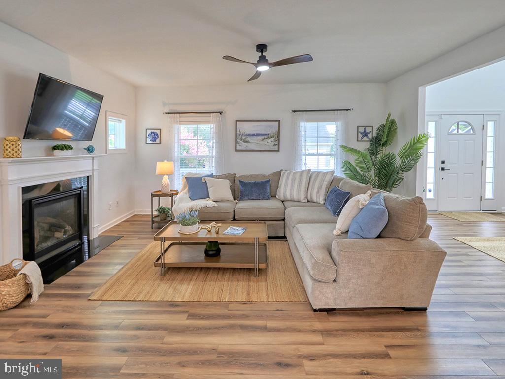 BAYWOOD - Residential
