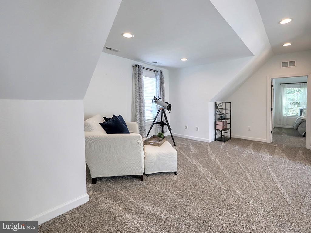 BAYWOOD - Residential