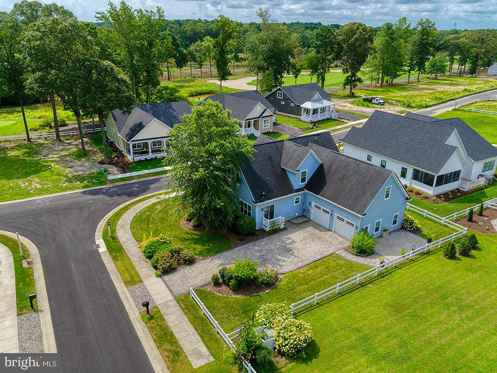 BAYWOOD - Residential