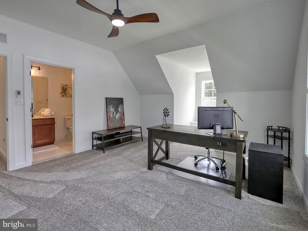 BAYWOOD - Residential