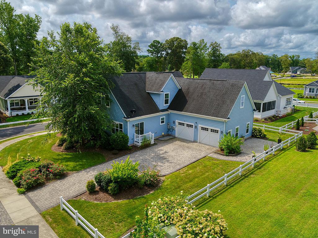 BAYWOOD - Residential