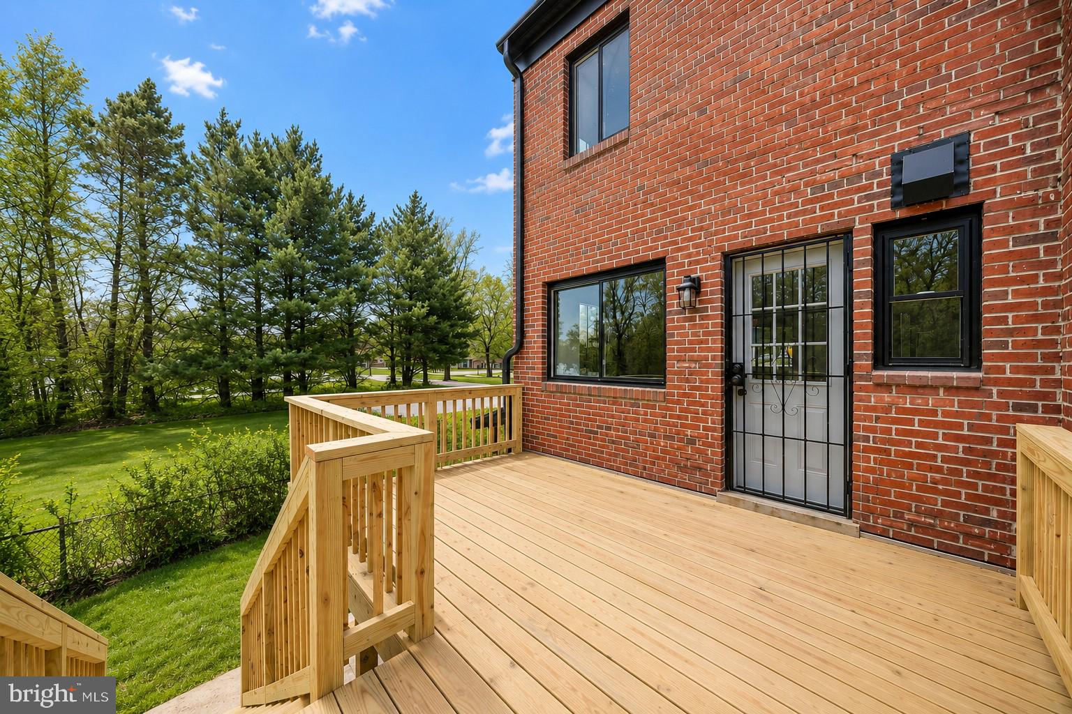 HYATTSVILLE - Residential