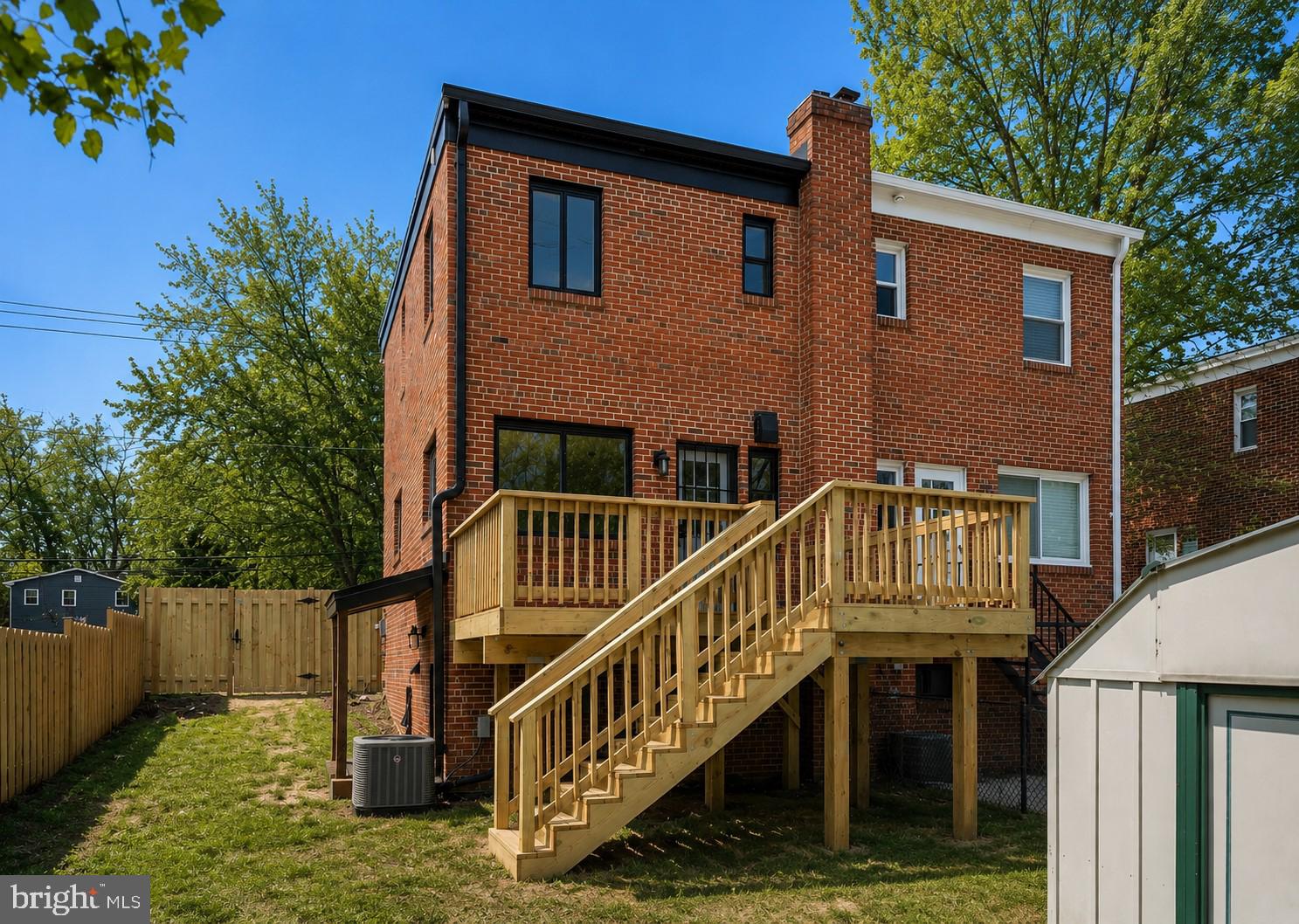 HYATTSVILLE - Residential