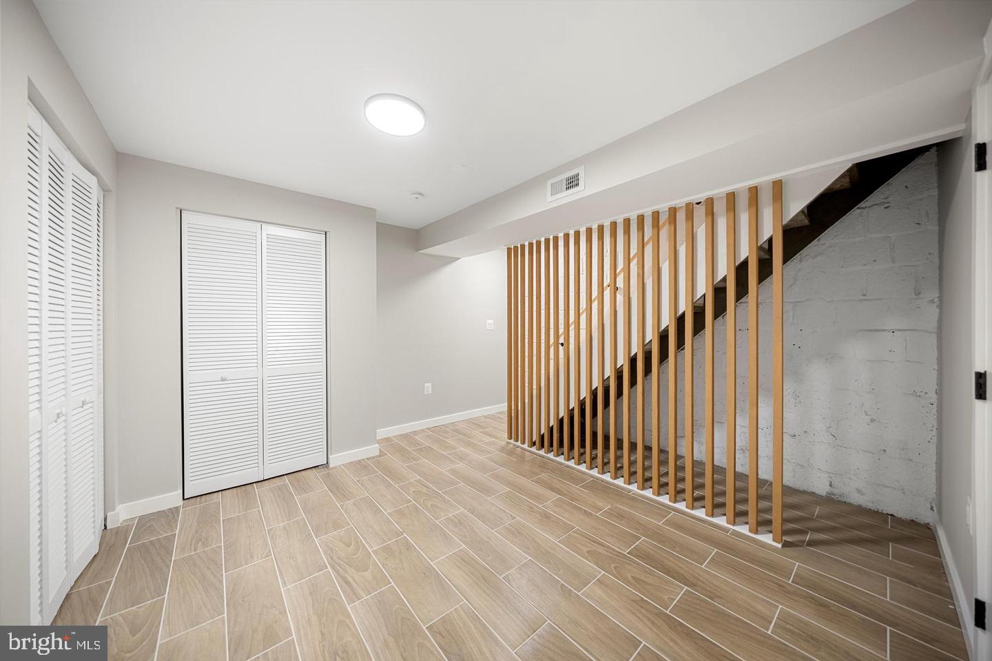 HYATTSVILLE - Residential
