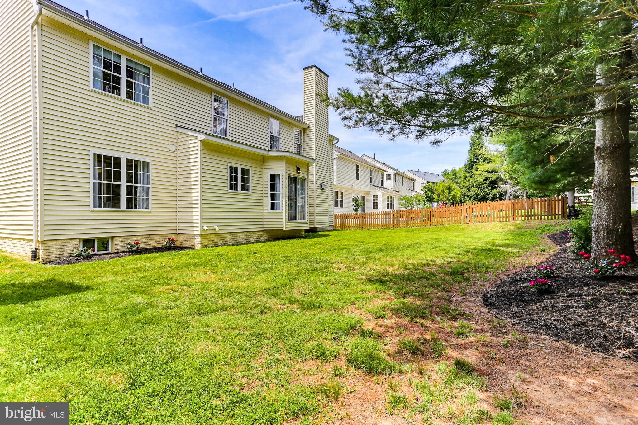 RIVER HILL - Residential