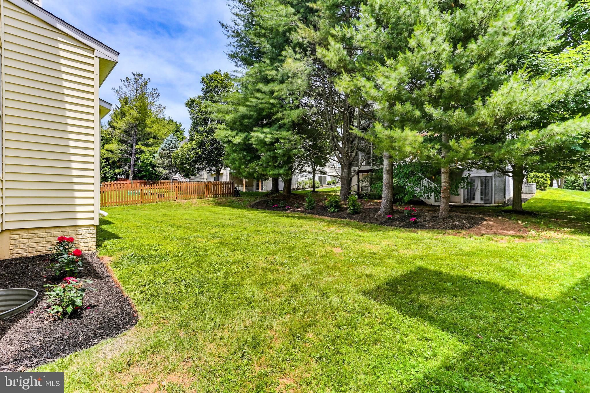 RIVER HILL - Residential