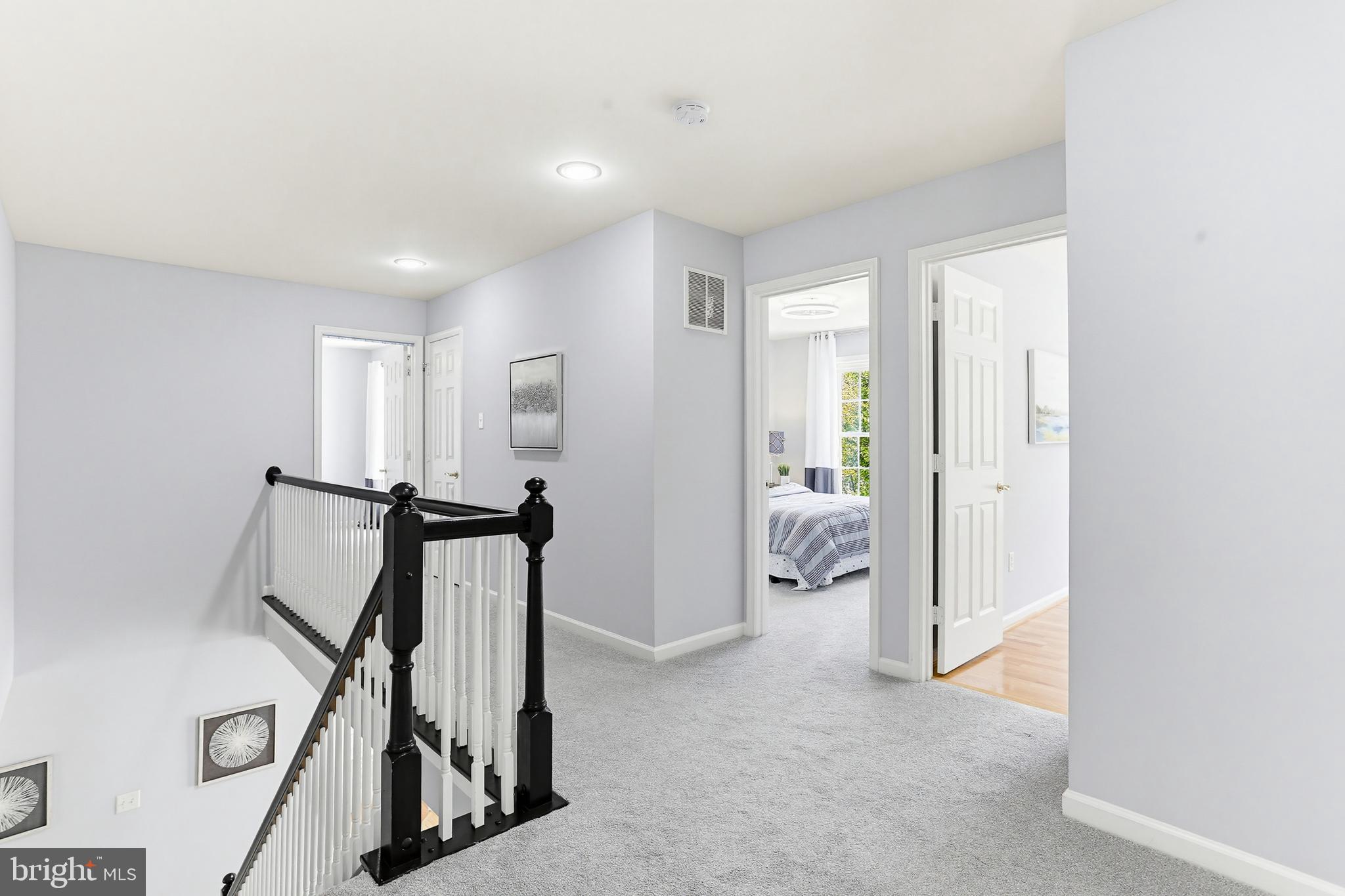 RIVER HILL - Residential