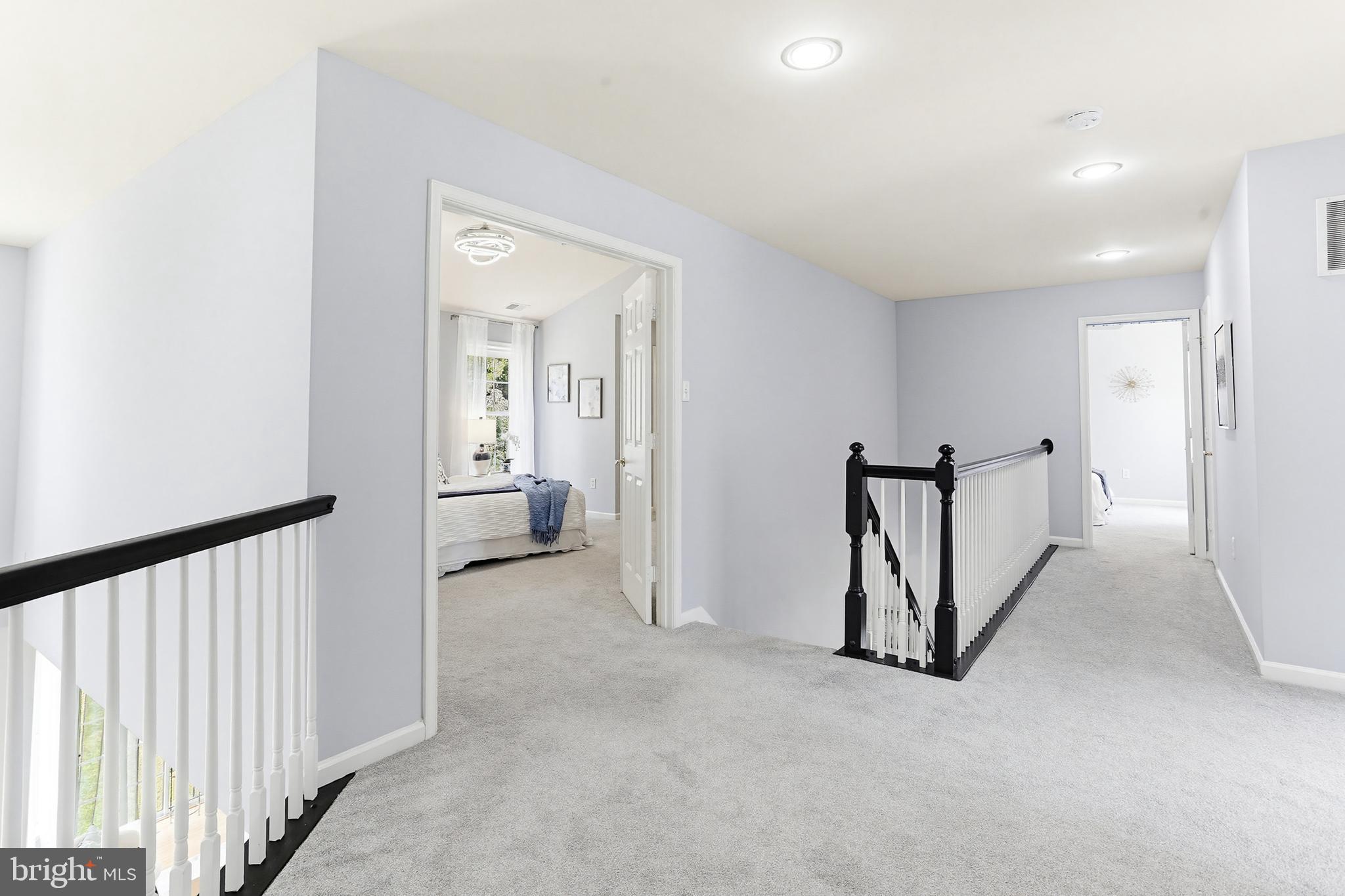 RIVER HILL - Residential