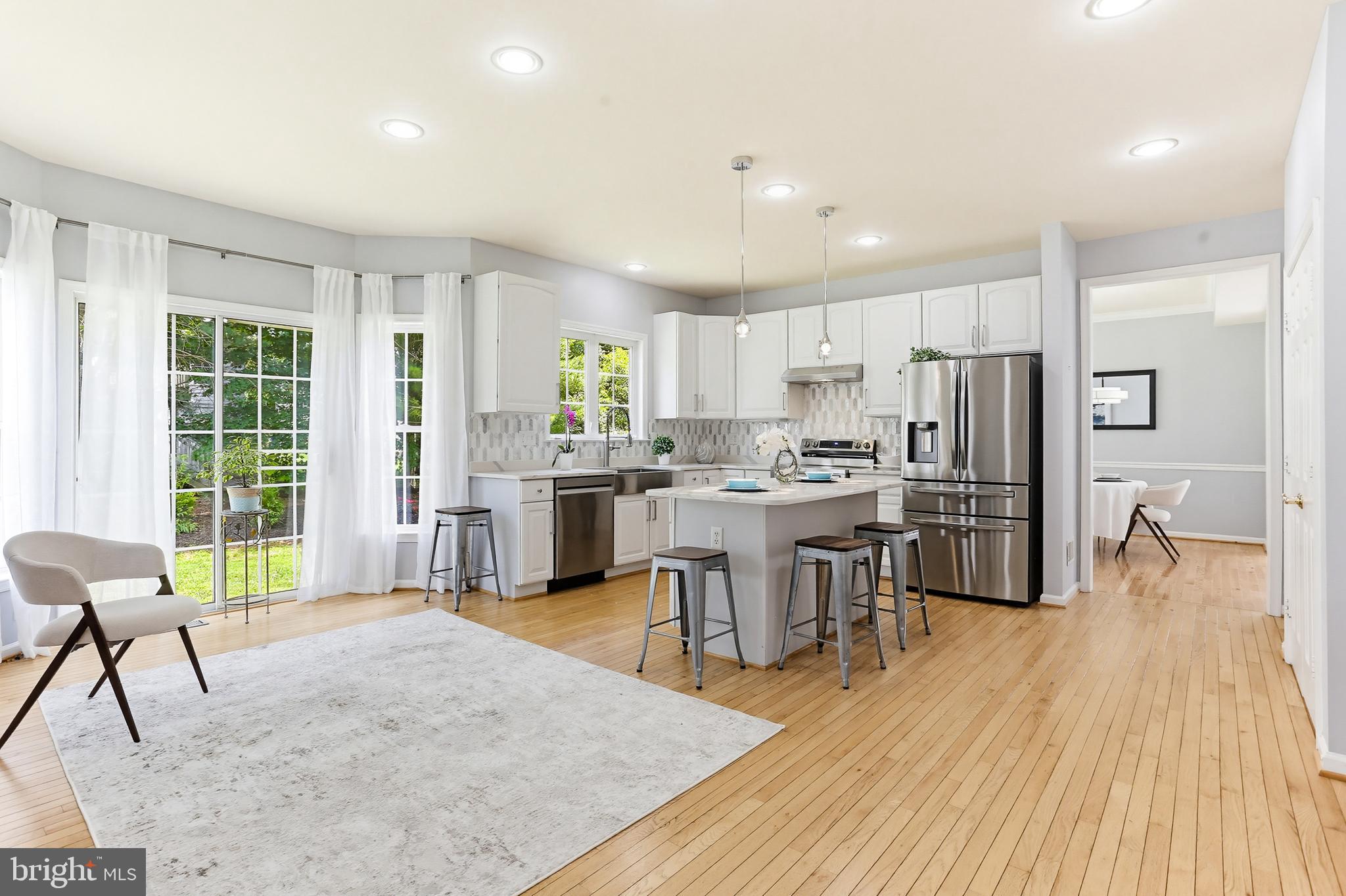 RIVER HILL - Residential