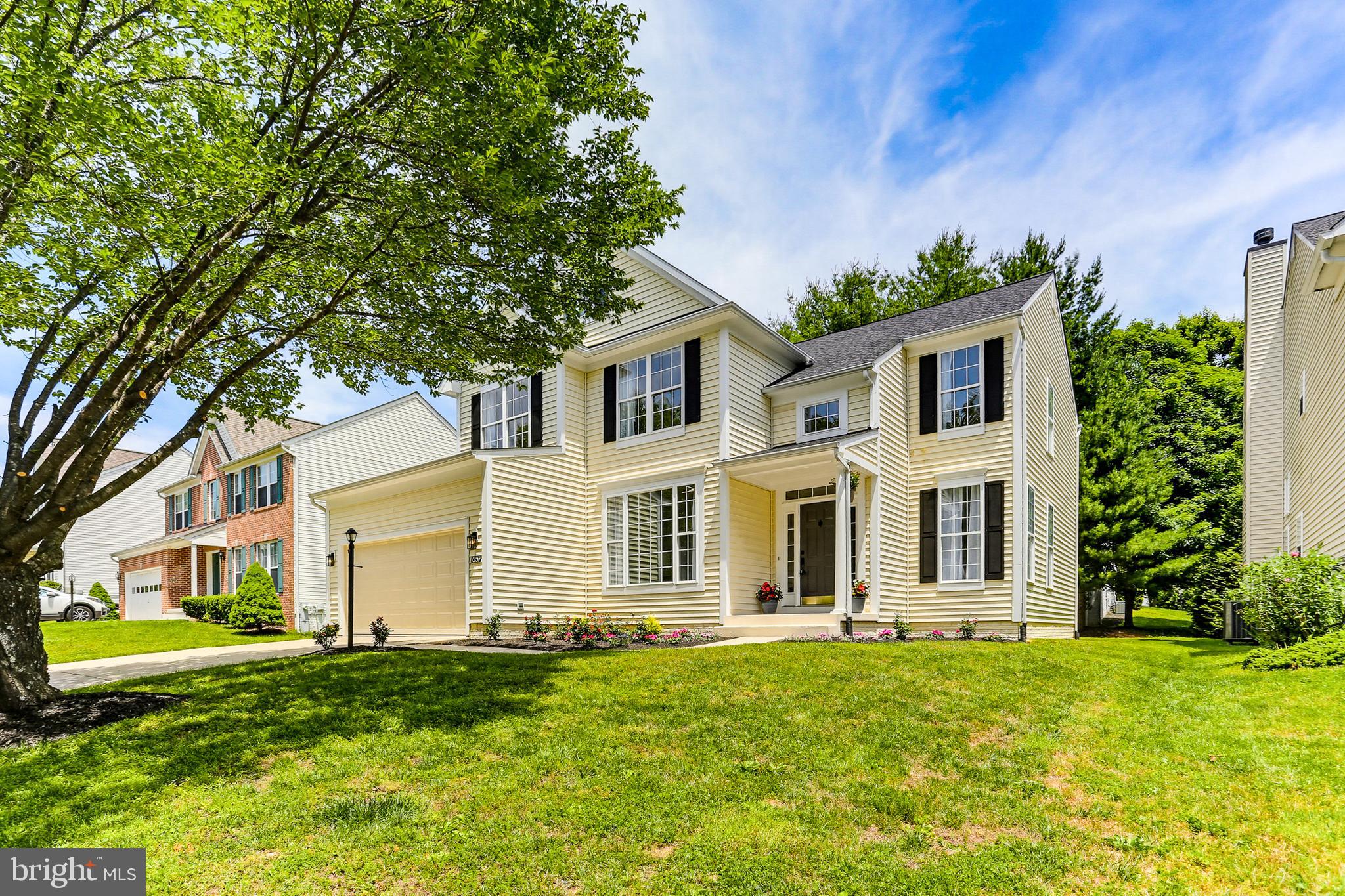 RIVER HILL - Residential