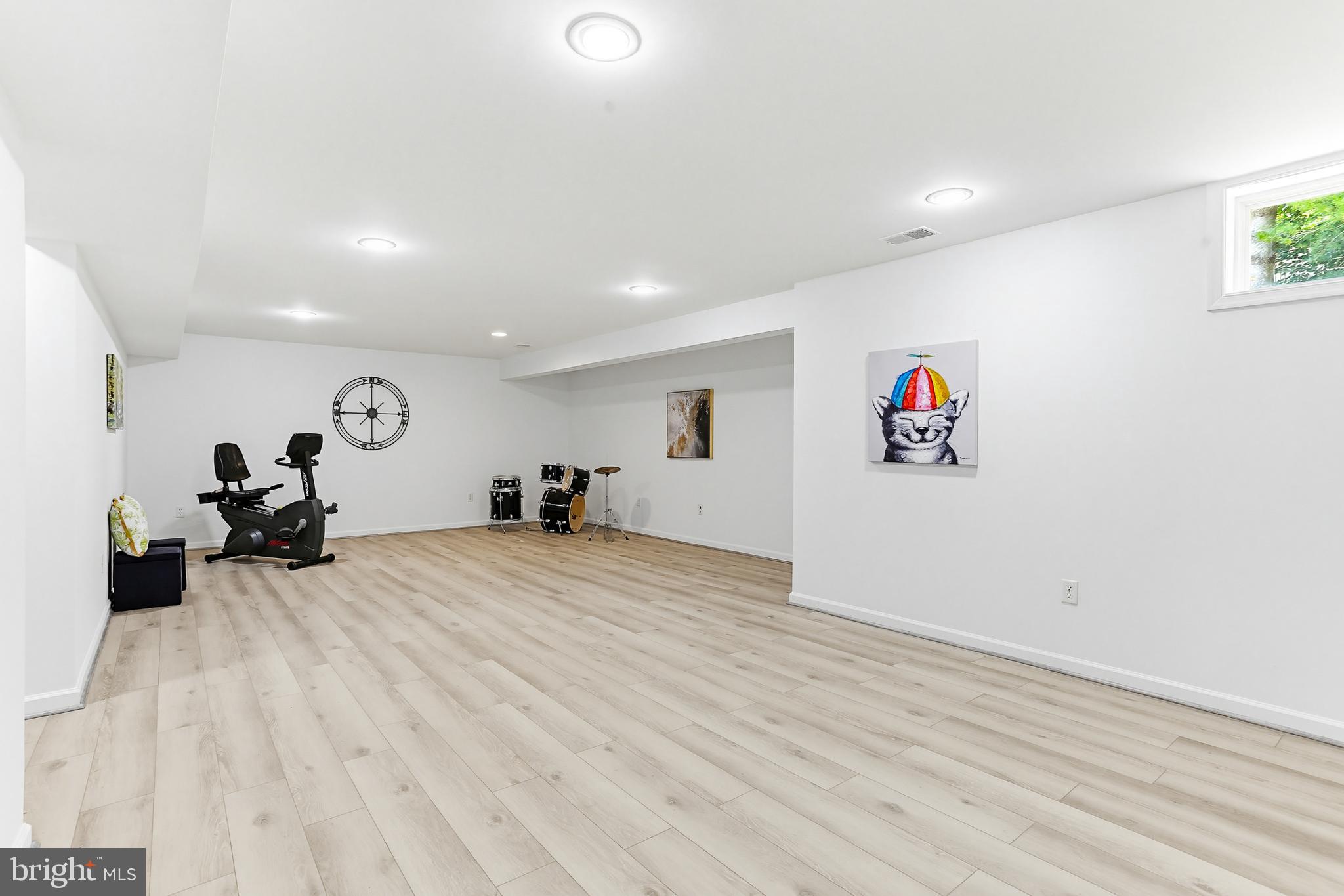 RIVER HILL - Residential