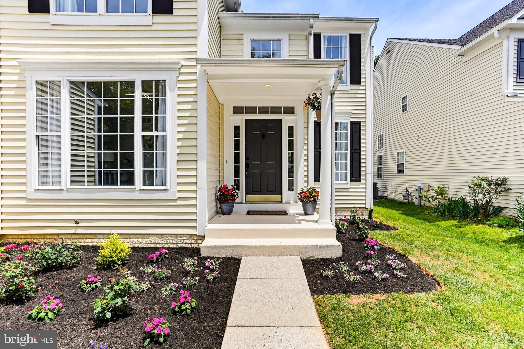 RIVER HILL - Residential