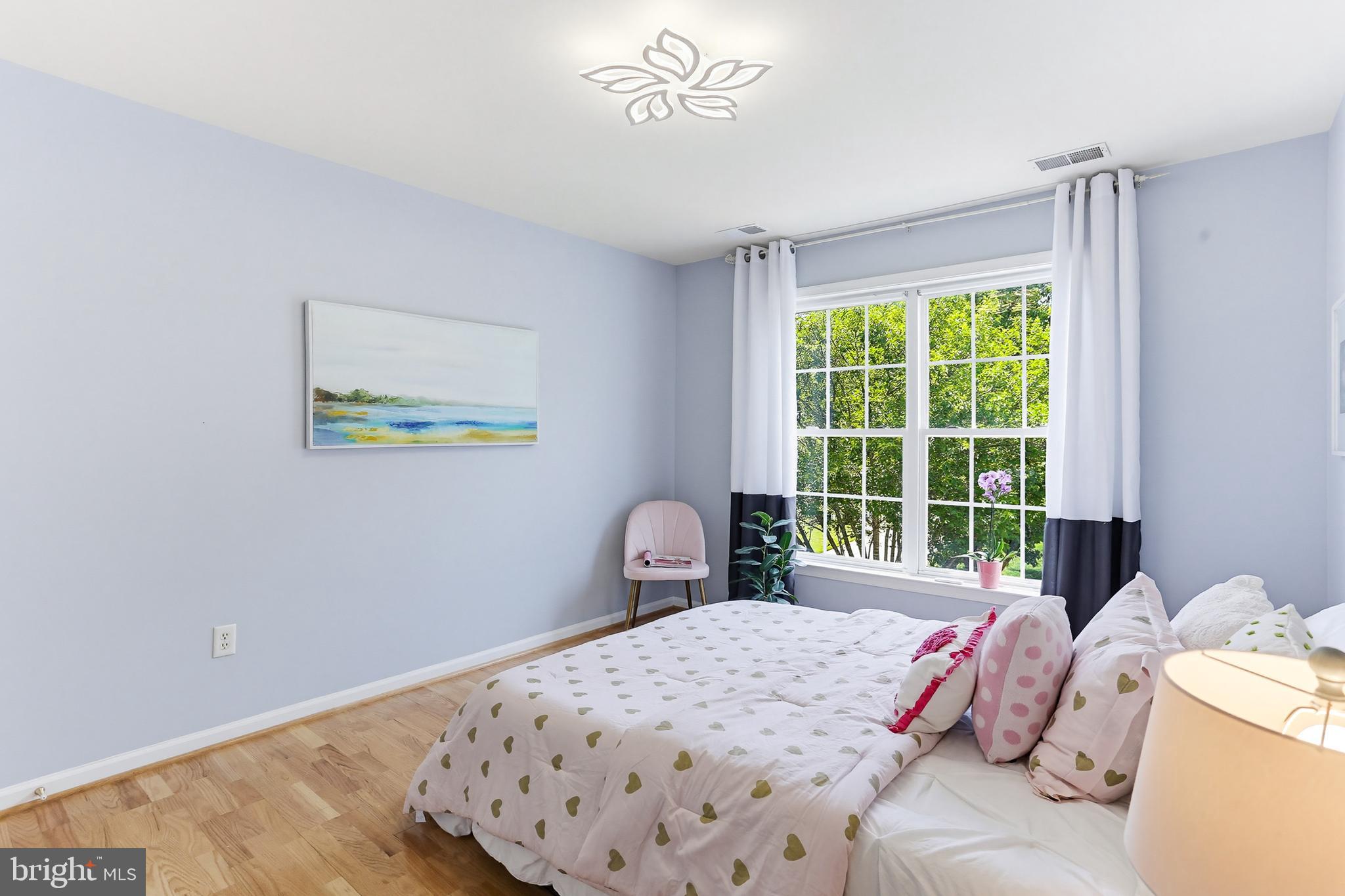 RIVER HILL - Residential