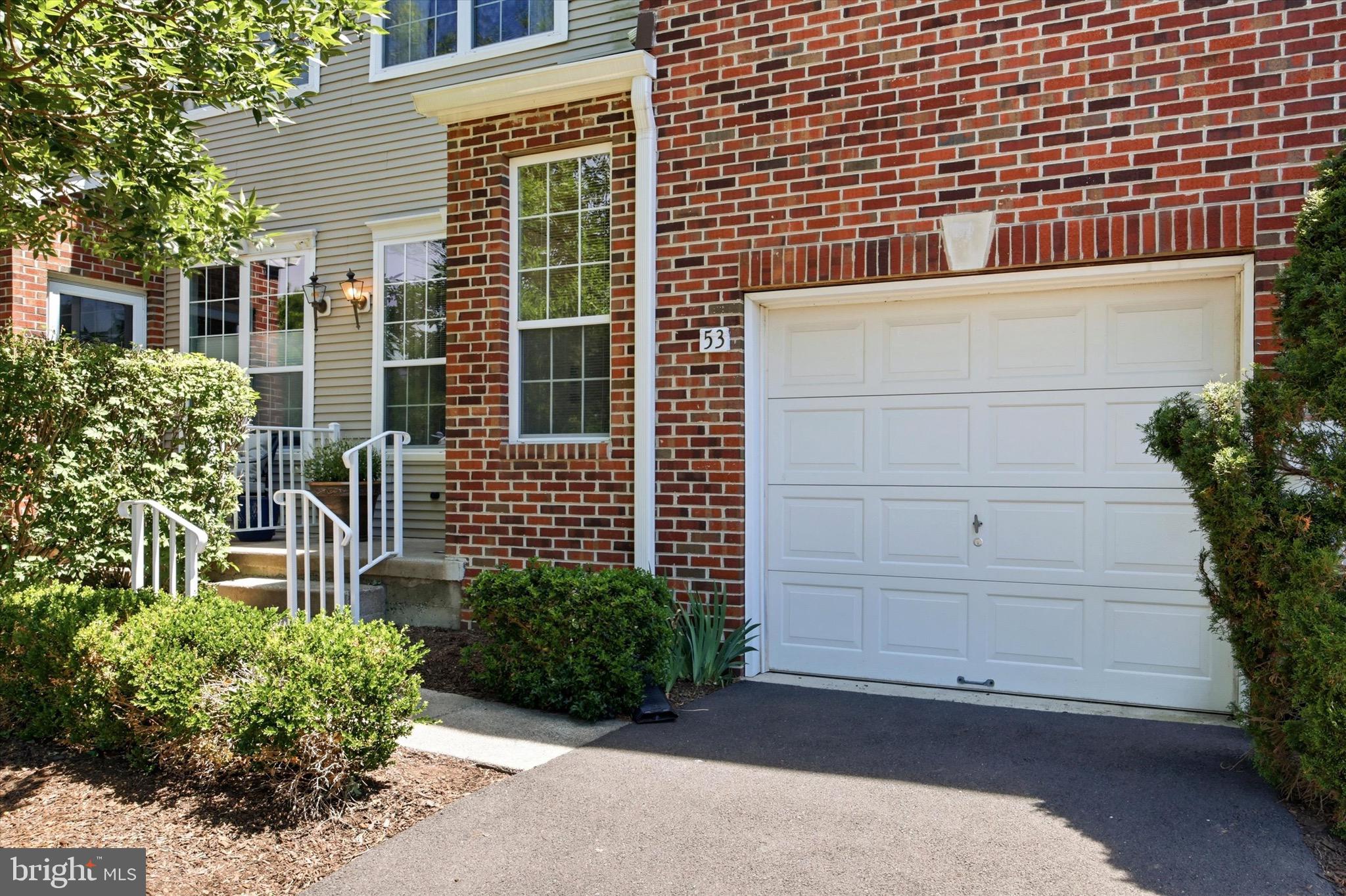 HERITAGE HILLS - Residential