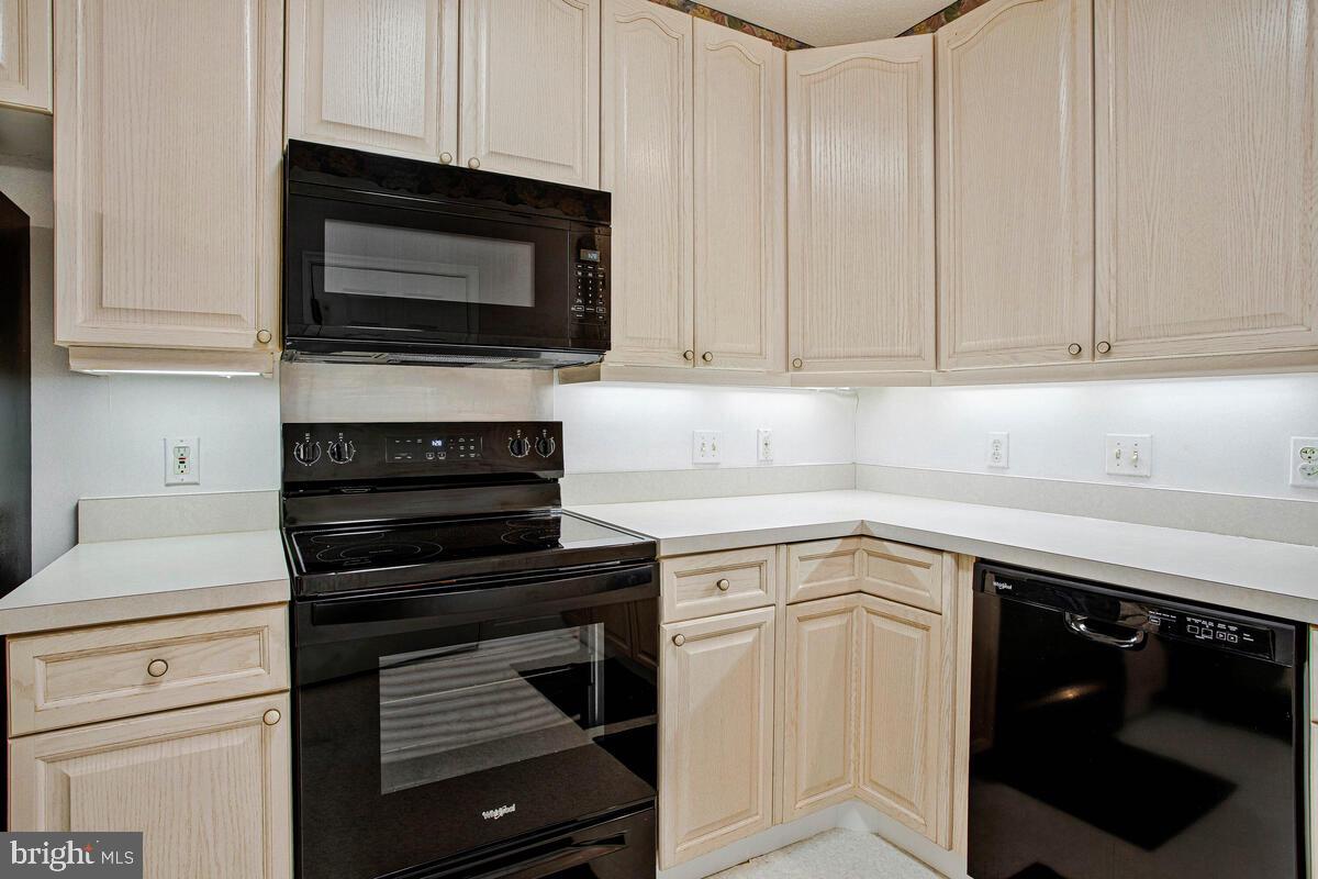 SOLOMONS LANDING - Residential