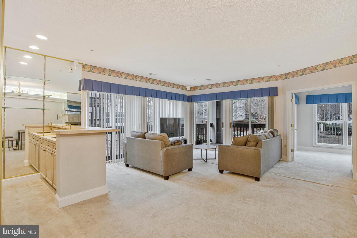 SOLOMONS LANDING - Residential