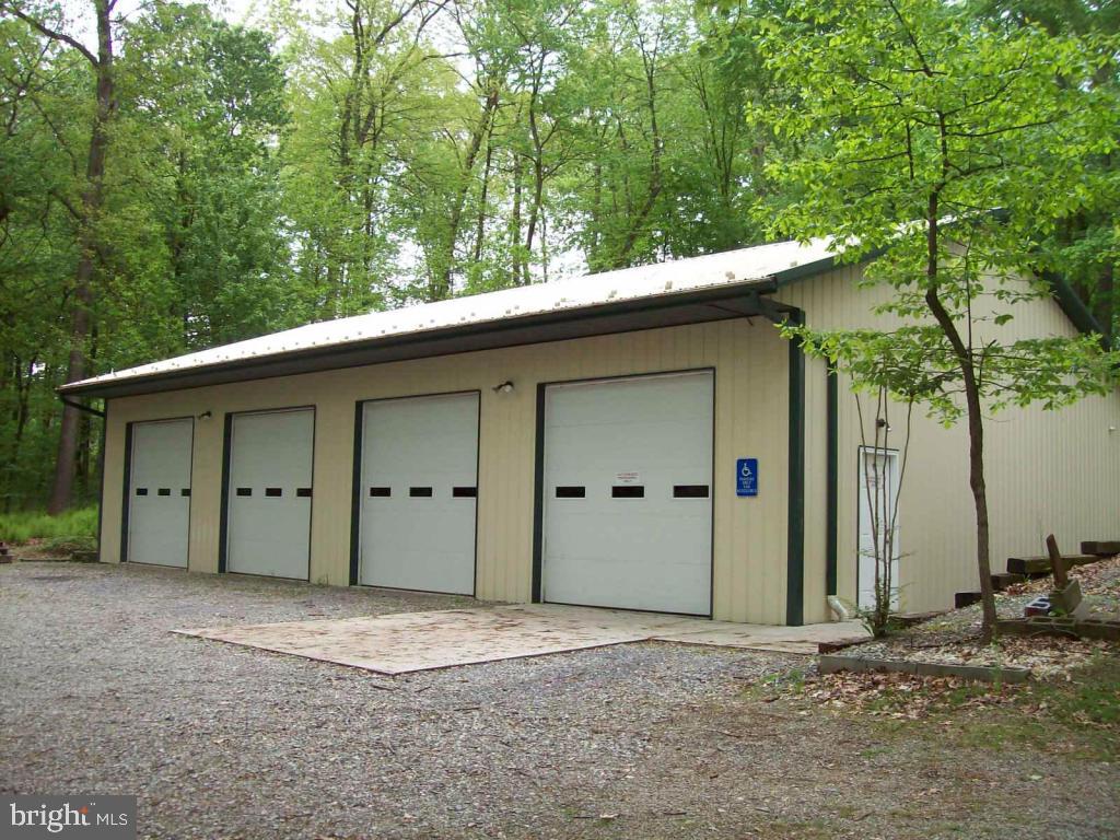 KIRKWOOD - Commercial Sale