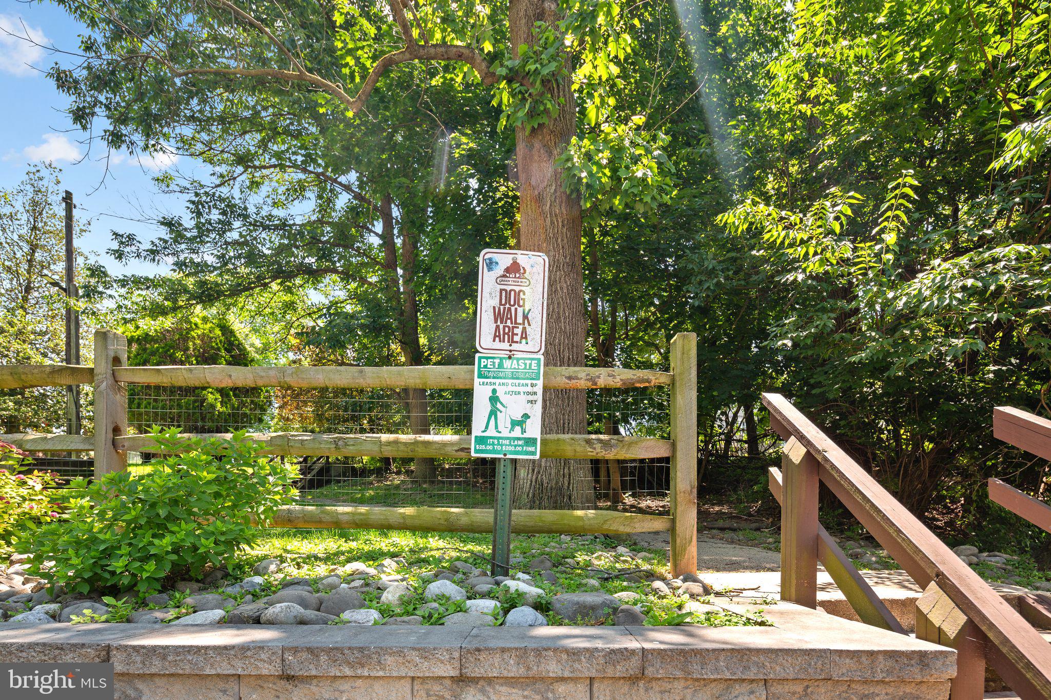 GREEN TREE SUMMIT - Residential