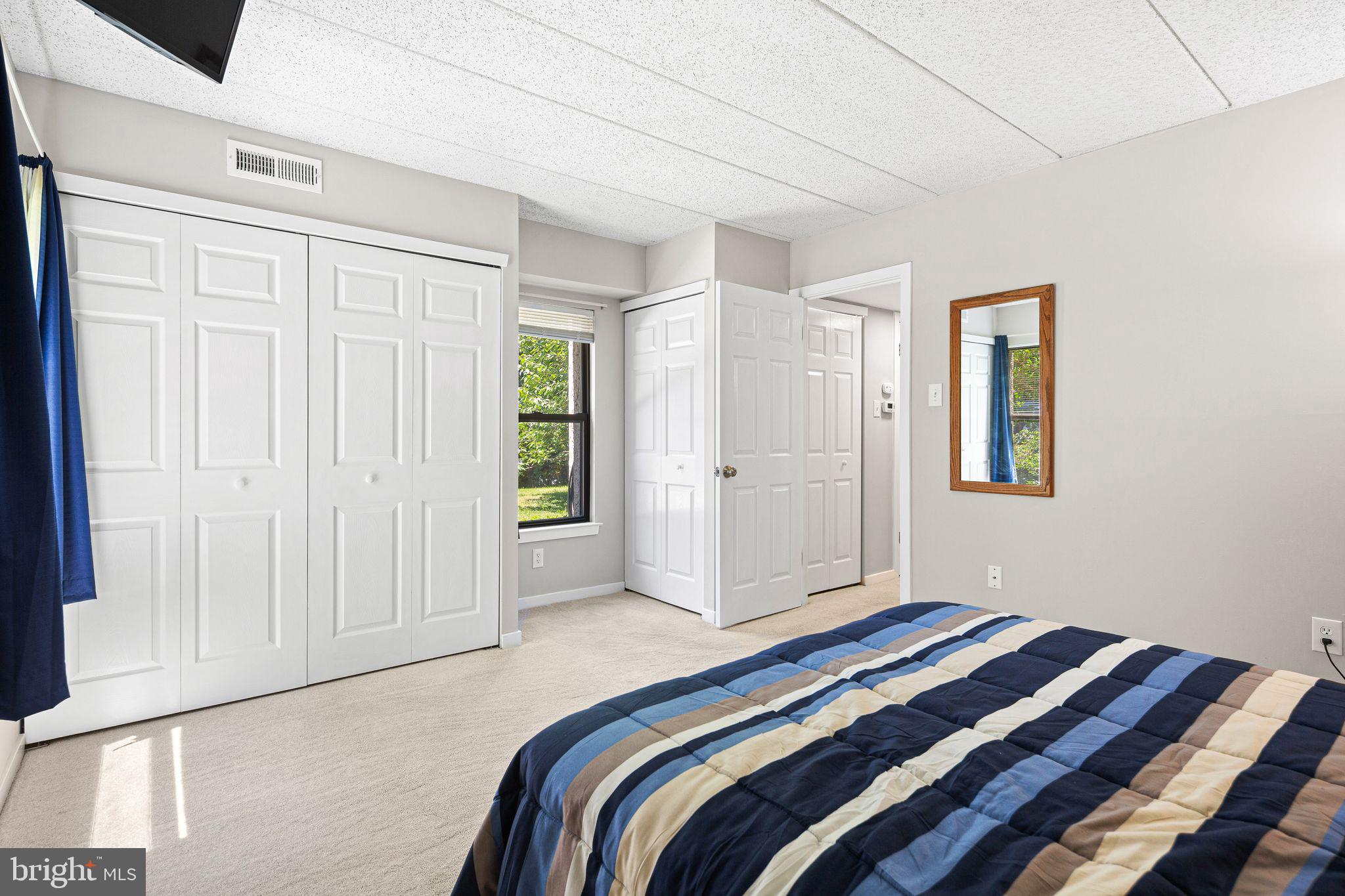 GREEN TREE SUMMIT - Residential