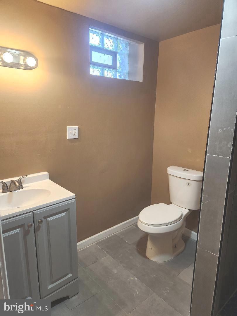 WEST OAK LANE - Residential
