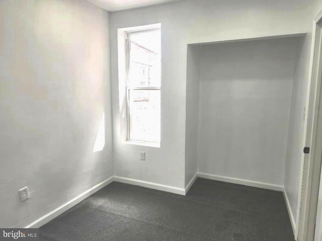 WEST OAK LANE - Residential