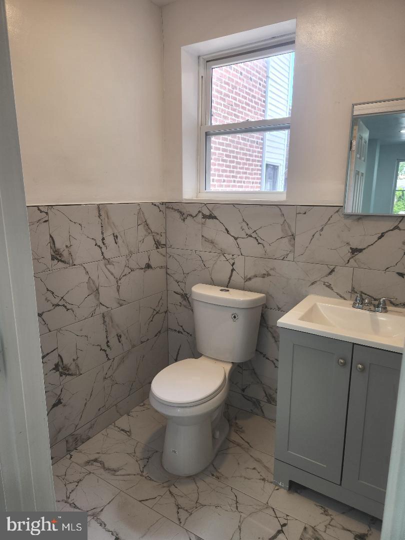 WEST OAK LANE - Residential