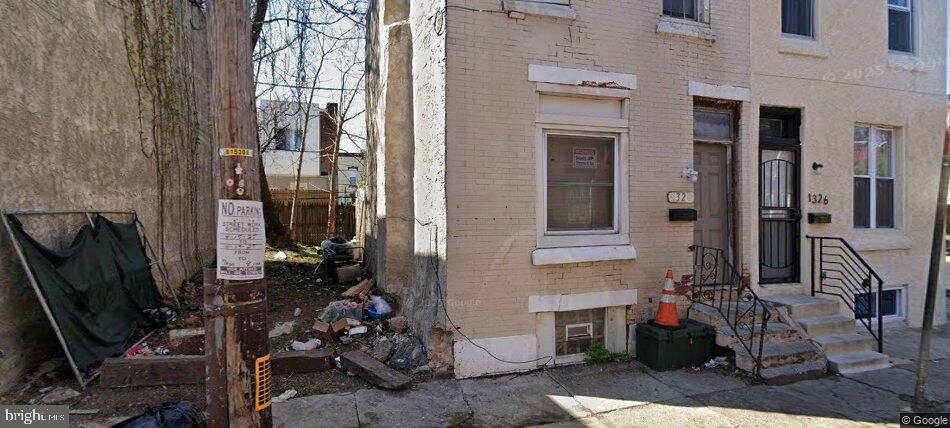 Vacant lot in upcoming area of Philadelphia. This lot could be included in a package deal with 18 other lots for $599,000 or sold a la carte. 

Some of the other lots are:  602 E. Lippincott St, 757 E. Hilton St, 1910 E. Birch St, 2859 N Lee St, 3120 Reach St, 1322 W. Rush St, 2012 S, Alden St, 2317 W. Huntingdon St, 2338 N. 20th St, 2369 N. Bouvier St, 2430 N. Marston St, 2445 N. Newkirk St, 2457 N. 19th St, 2902 N. Ringgold St, 2931 N. Stillman St, 2747 Opal St., 3027 N. Water St and 3401 Chrystal St. 

Drive by and submit your best offer.