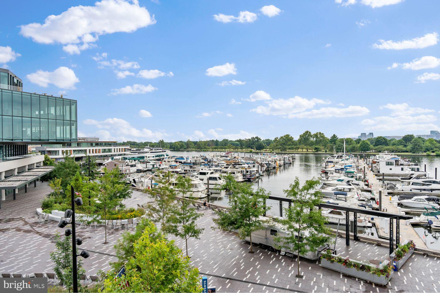 SOUTHWEST WATERFRONT - Residential