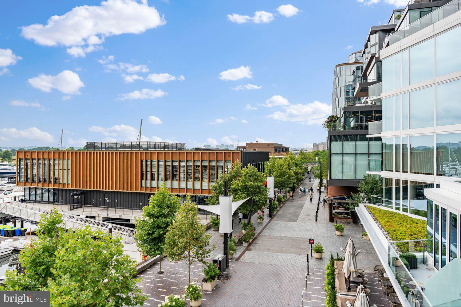 SOUTHWEST WATERFRONT - Residential