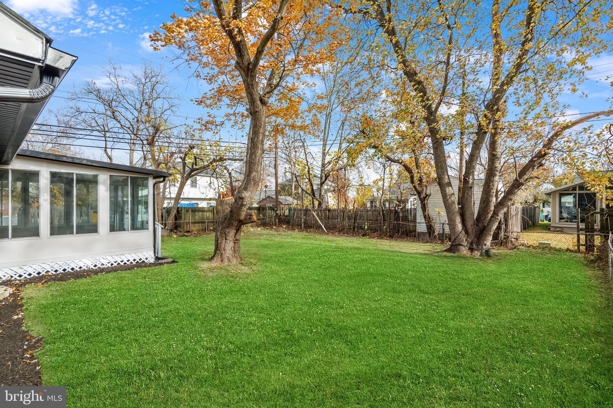 FAIRLAWN - Residential