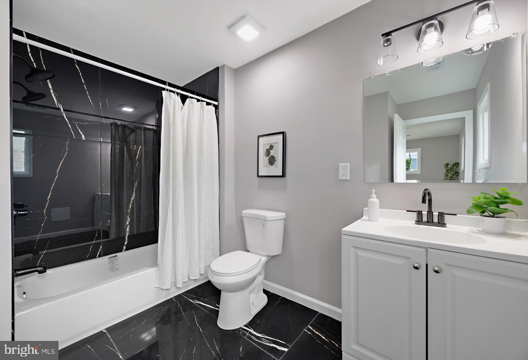 FAIRLAWN - Residential