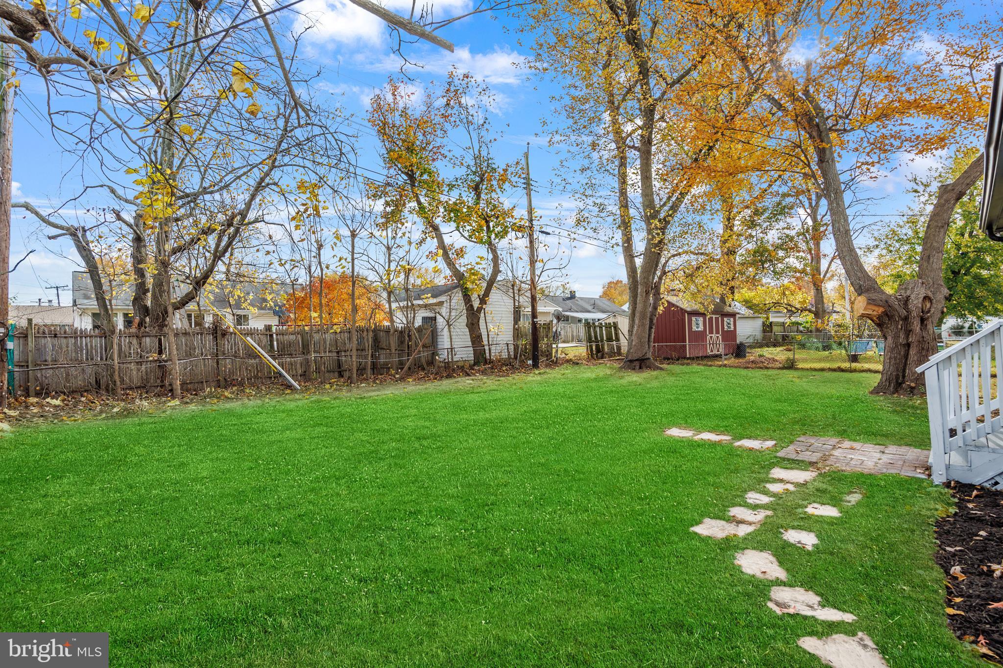 FAIRLAWN - Residential