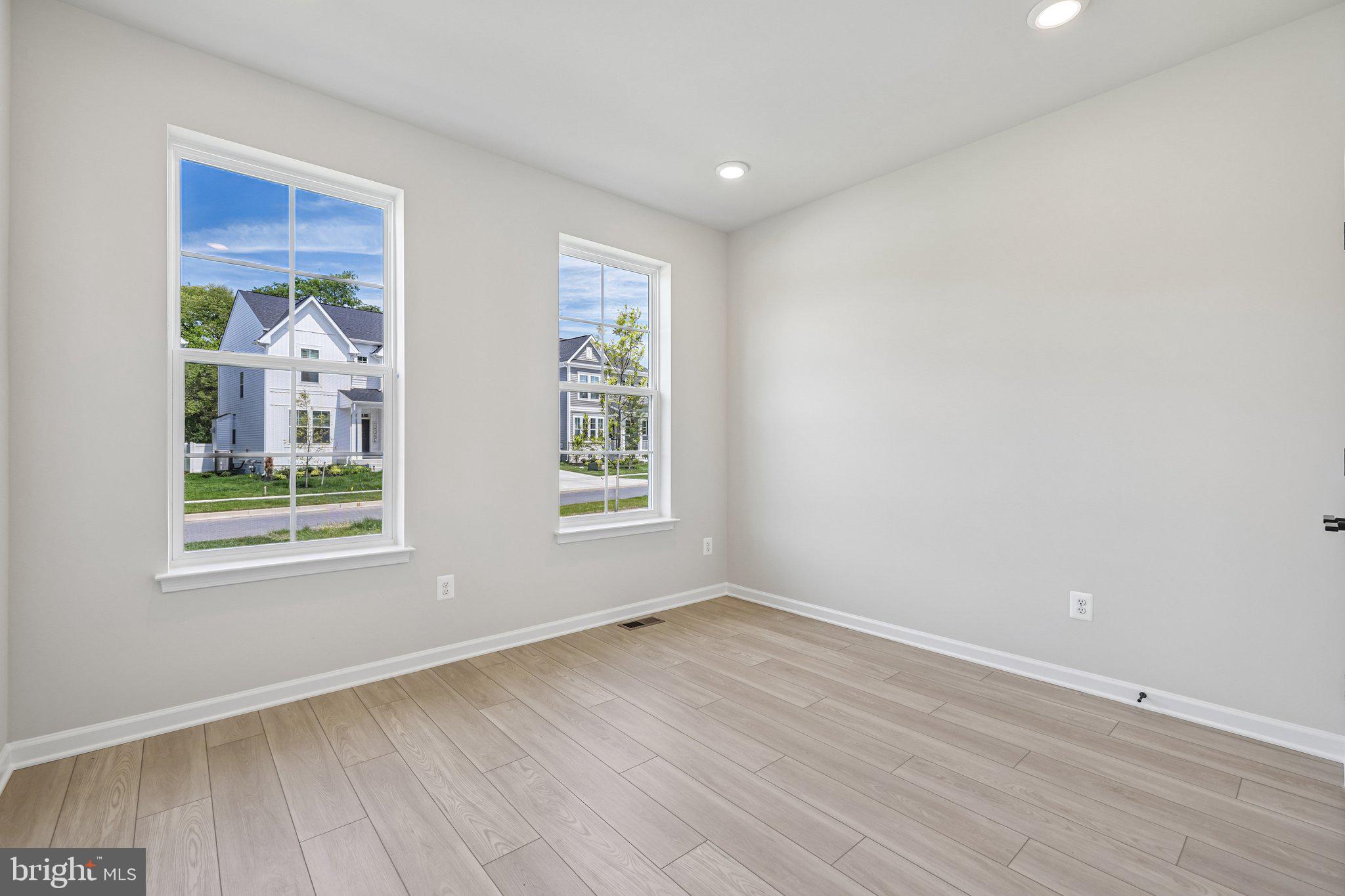 TUSCARORA CREEK - Residential