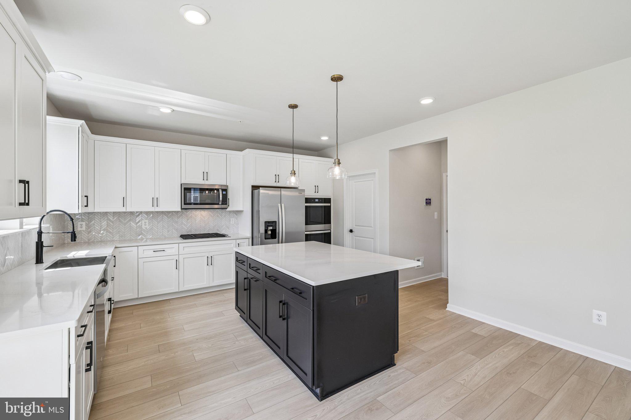 TUSCARORA CREEK - Residential